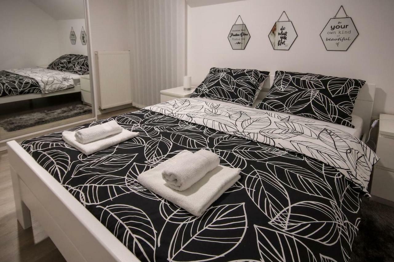 F&f Apartment *