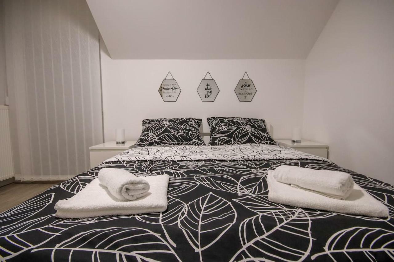 Apartment F&f Otocac