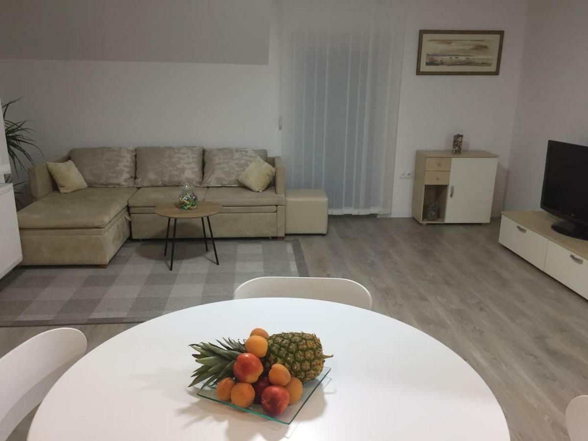 F&f Apartment *